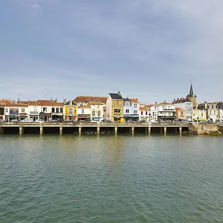Apartment Avec Piscine - La Chaume